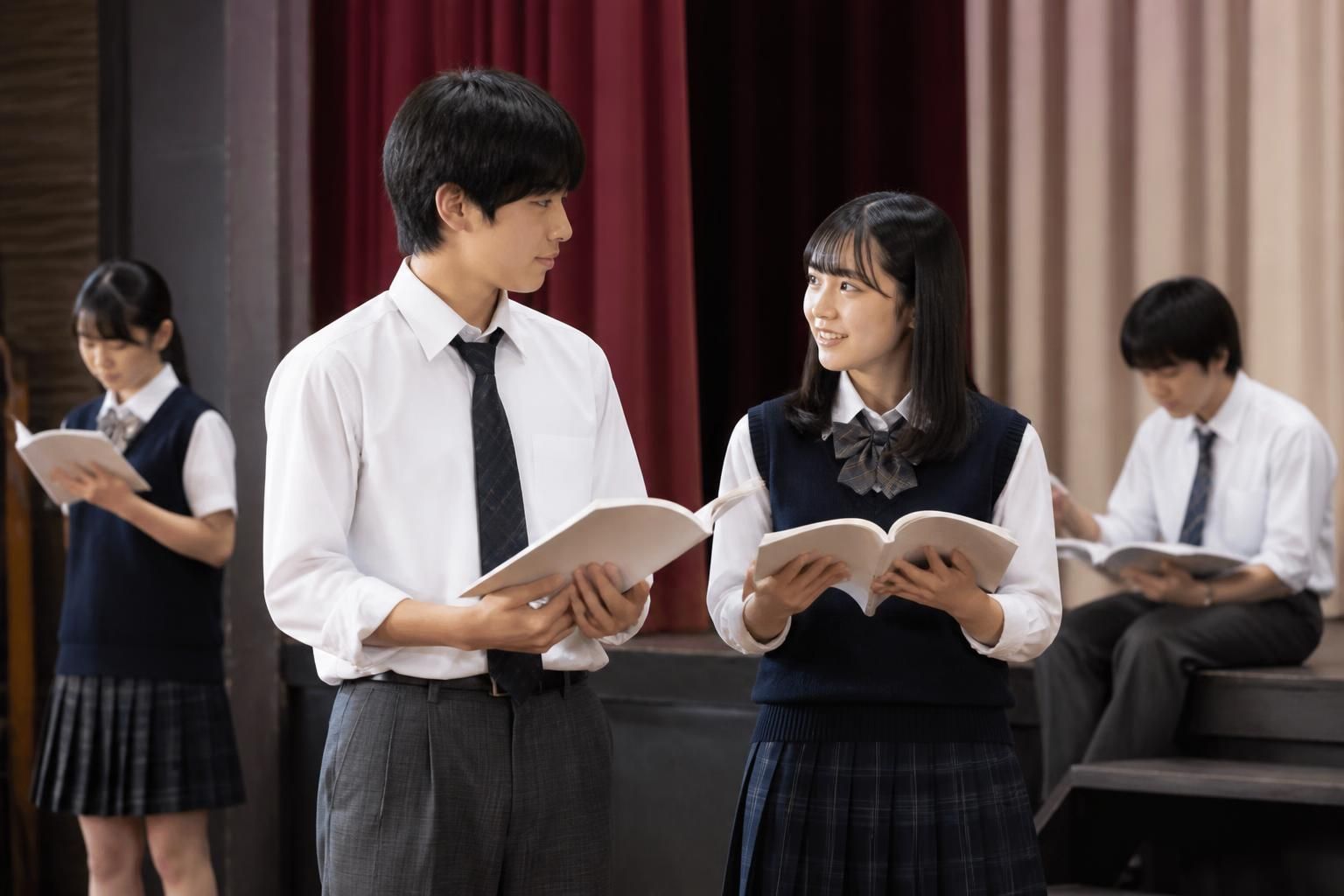 講師陣は現役の俳優・声優・演出家が多数在籍